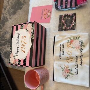 Happy Birthday 1975 Gift Box Set for women new